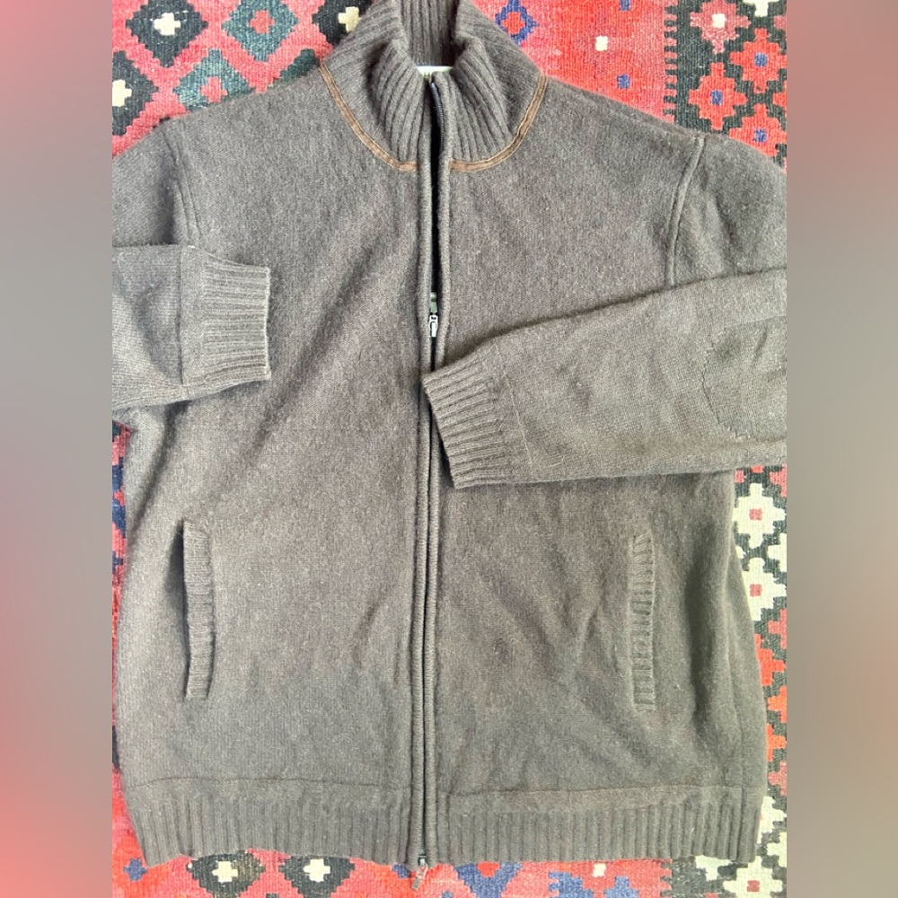 Gorgeous Men Harry Rosen Cashmere Cardigan with Full-Length Zipper and pockets